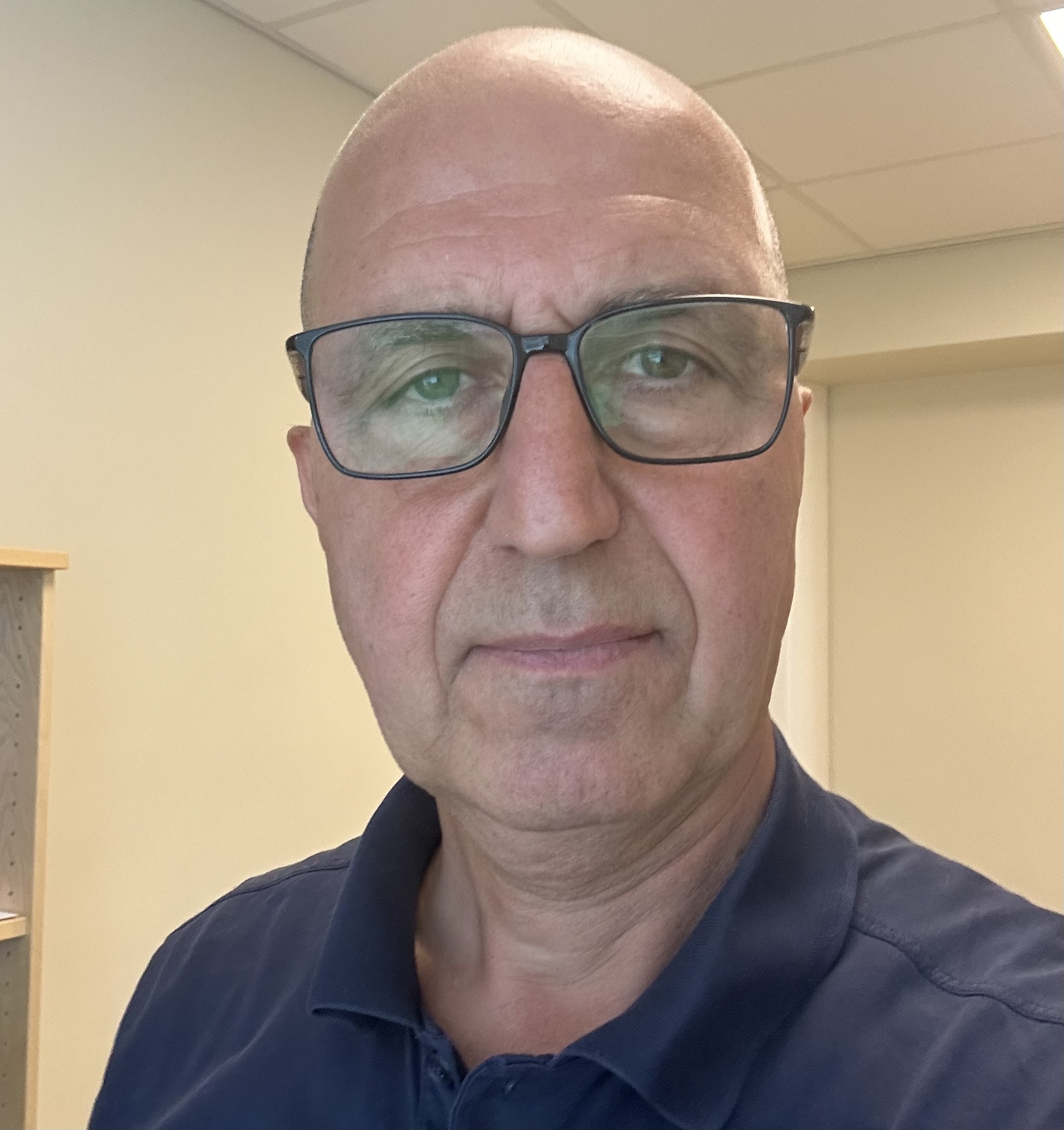 Zagros Varon erbjuder kvalificerad psyklogisk behandling